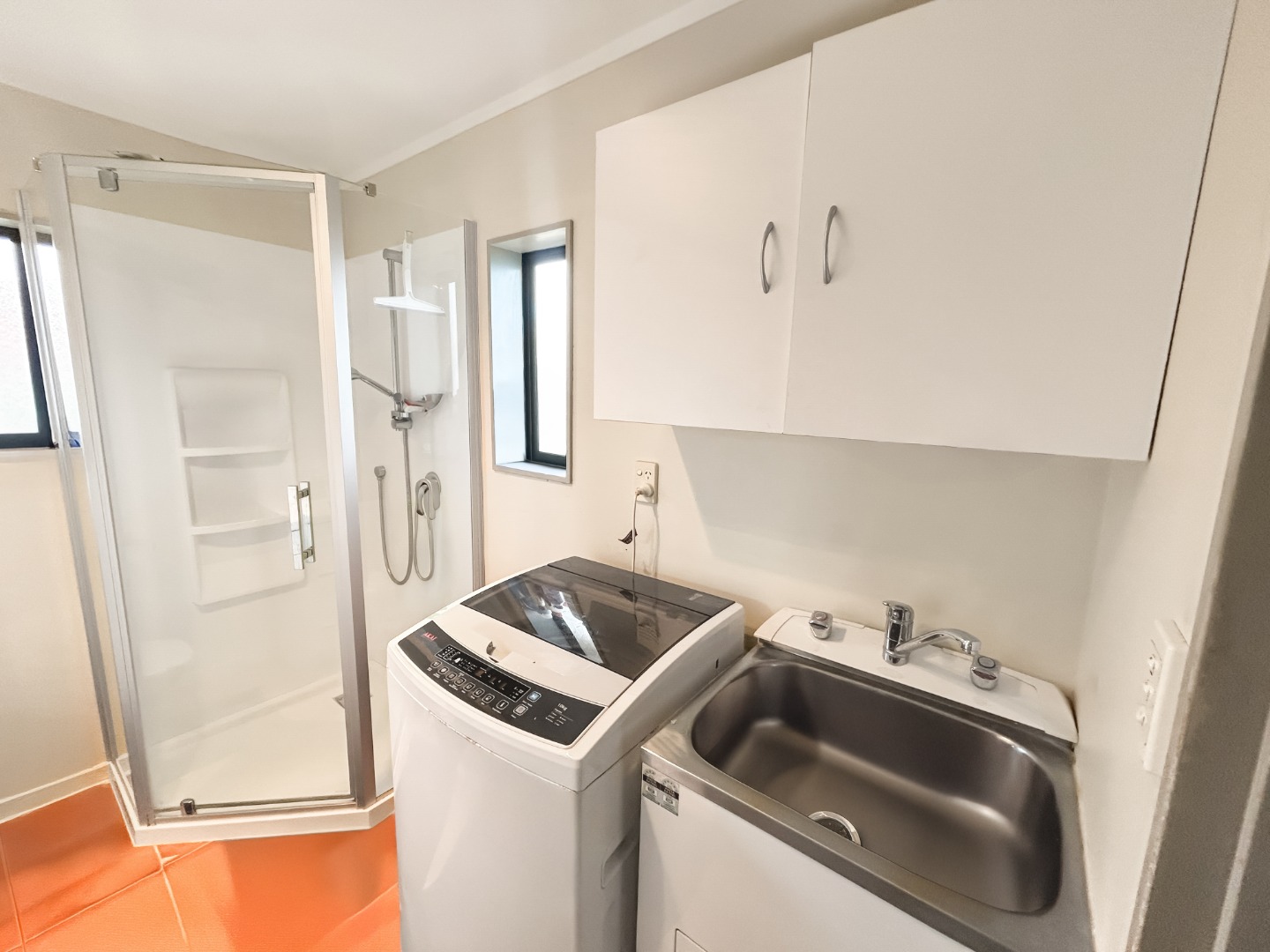 Charming 2-Bedroom Home in Mangere East, Manukau – $530/Week photo