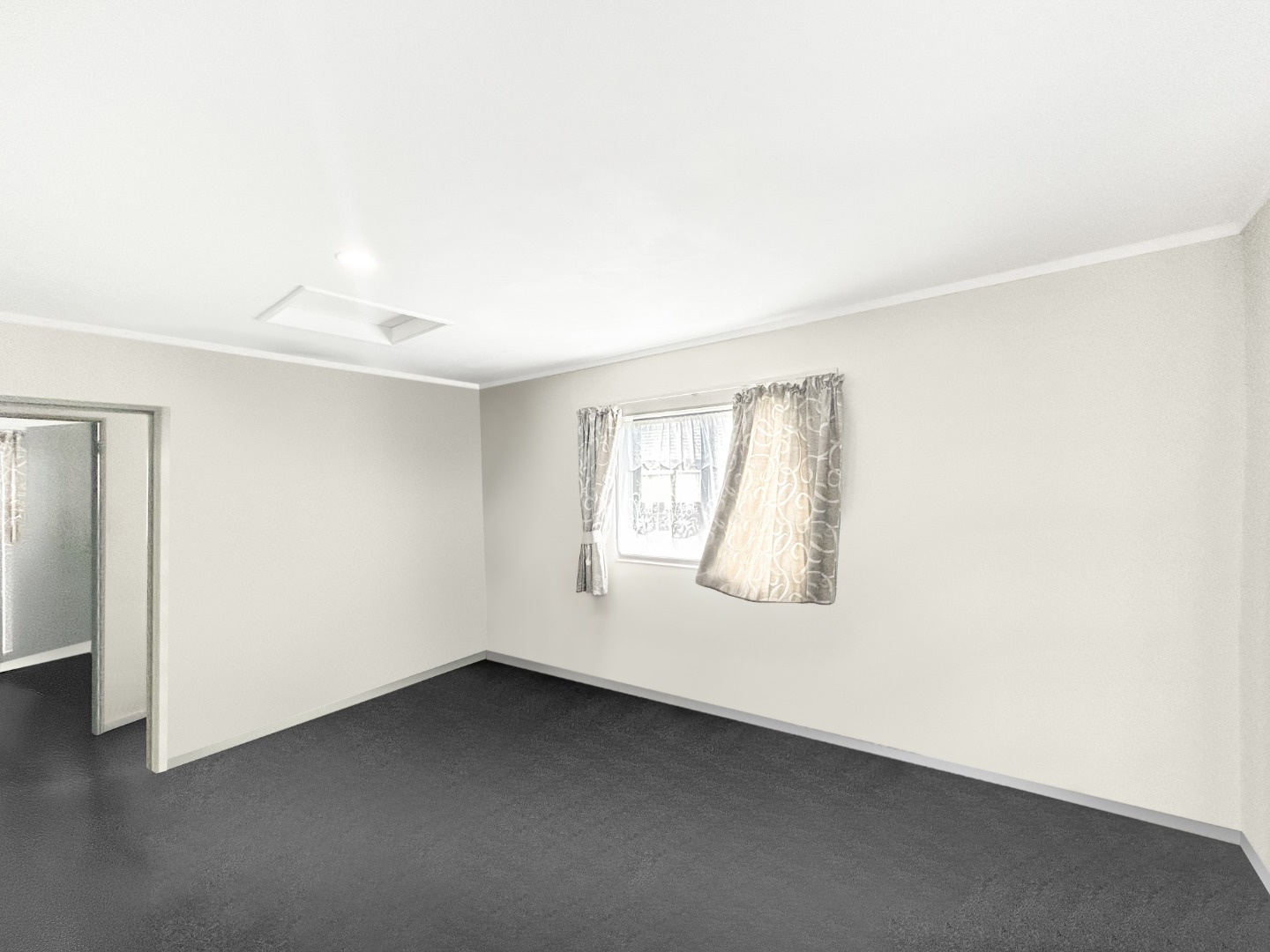 Charming 2-Bedroom Home in Mangere East, Manukau – $530/Week photo