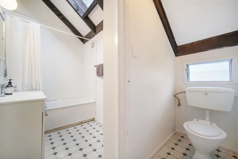 Greenlane - Tidy 2 bedroom Townhouse Plus 2 Carparks photo