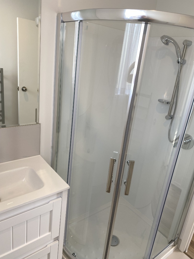 Weymouth - 3 Bedroom Home With Spacious Section photo