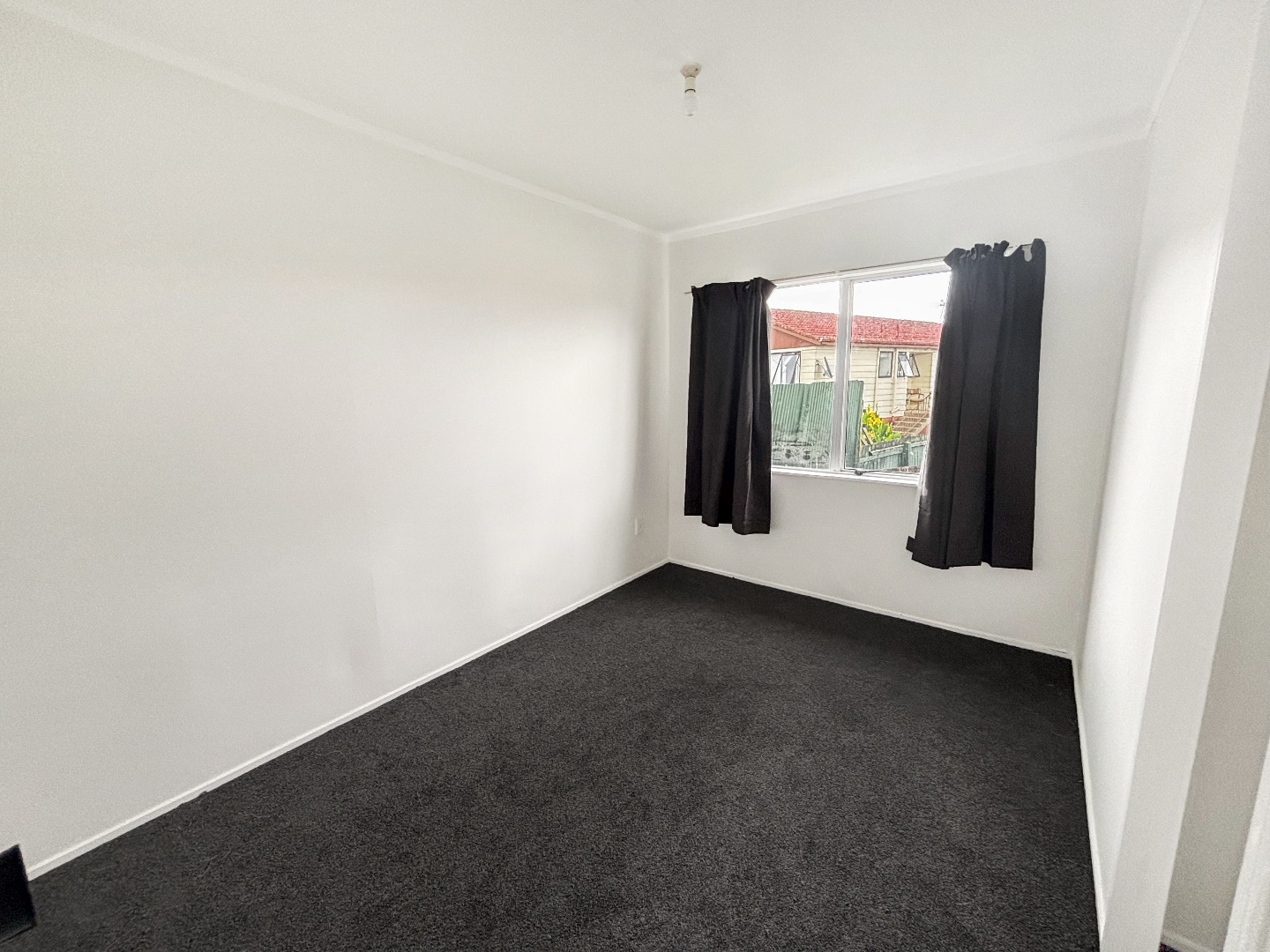 TWO WEEKS FREE - 3-Bedroom Family Home in Flat Bush photo