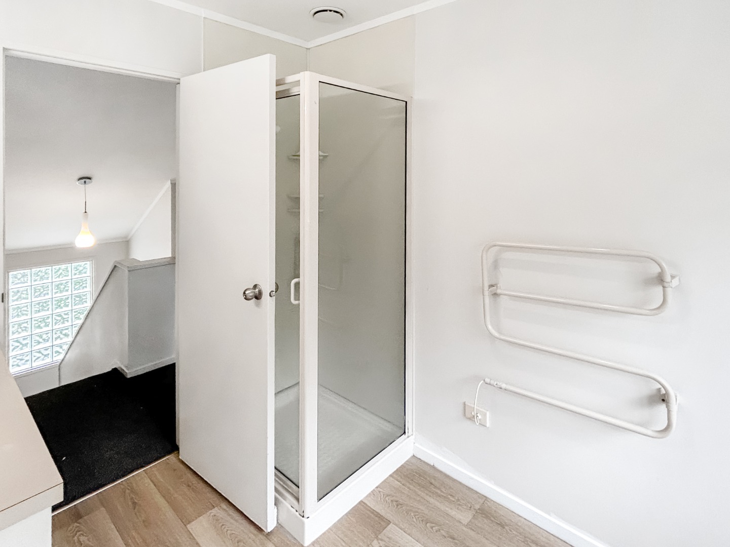 REMUERA - 3 bedroom home in double grammar zone photo