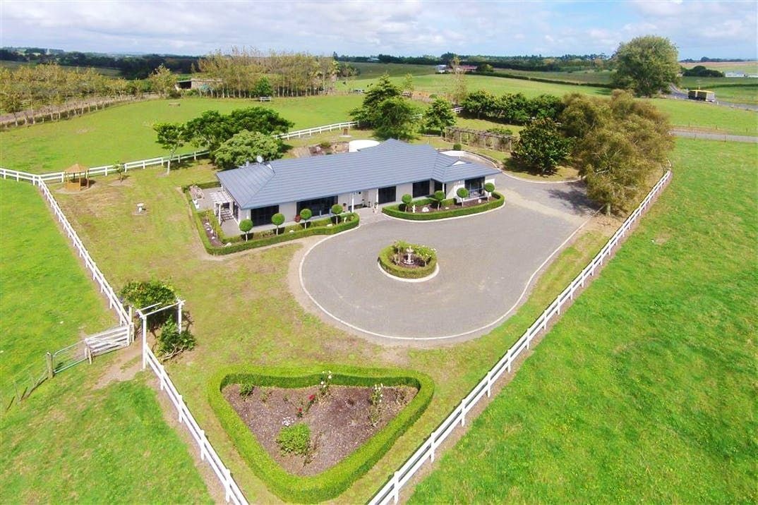 Kingseat, 4 bedroom  photo