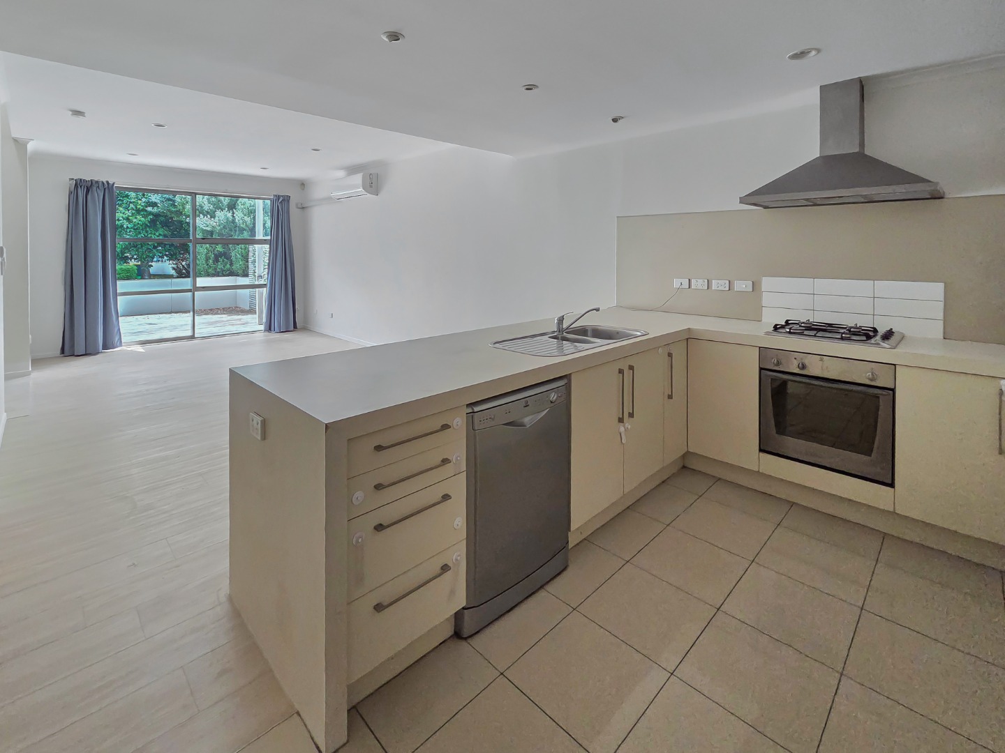 TAKANINI - Terrace Home photo