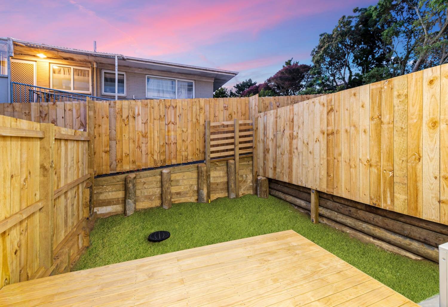 Pakuranga Heights - 2 Bedrooms with 1.5 Bathrooms  photo