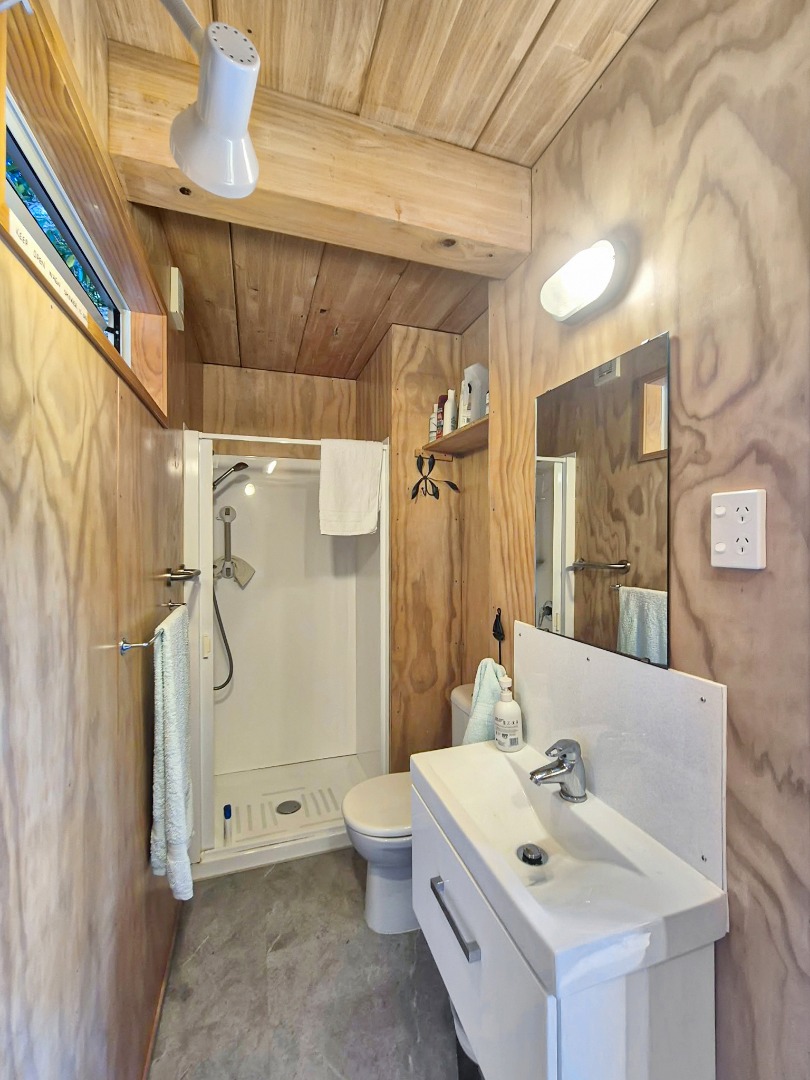 Charming Two-Storey 3-Bedroom Home in Palm Beach – $875/week photo