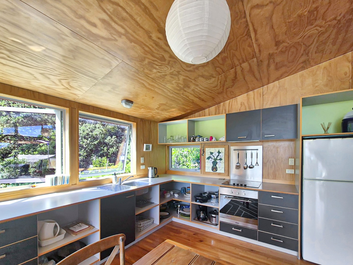 Charming Two-Storey 3-Bedroom Home in Palm Beach – $875/week photo