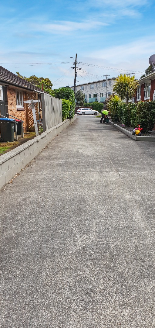 Two bedrooms brick unit photo