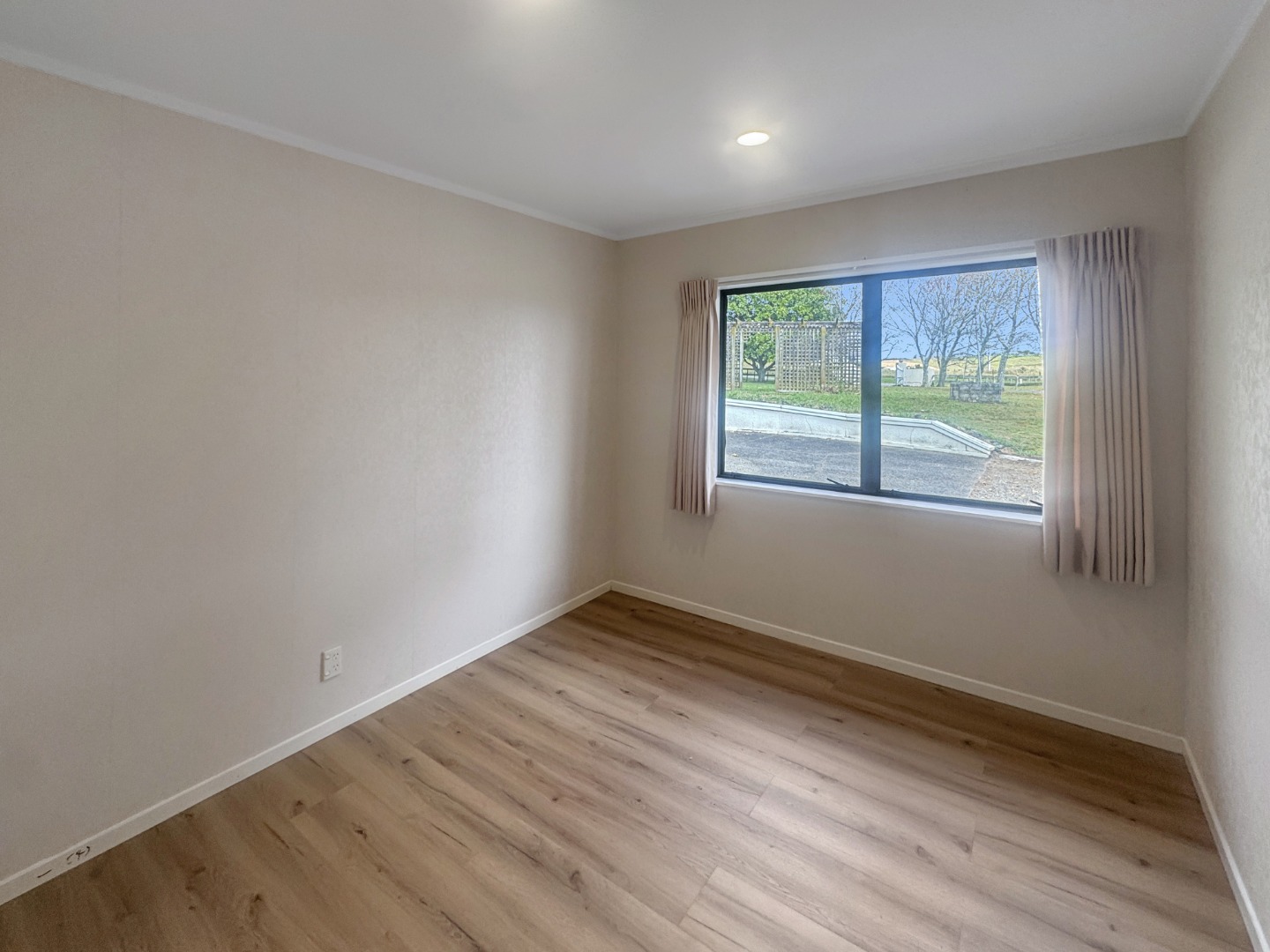 Kingseat, 4 bedroom  photo