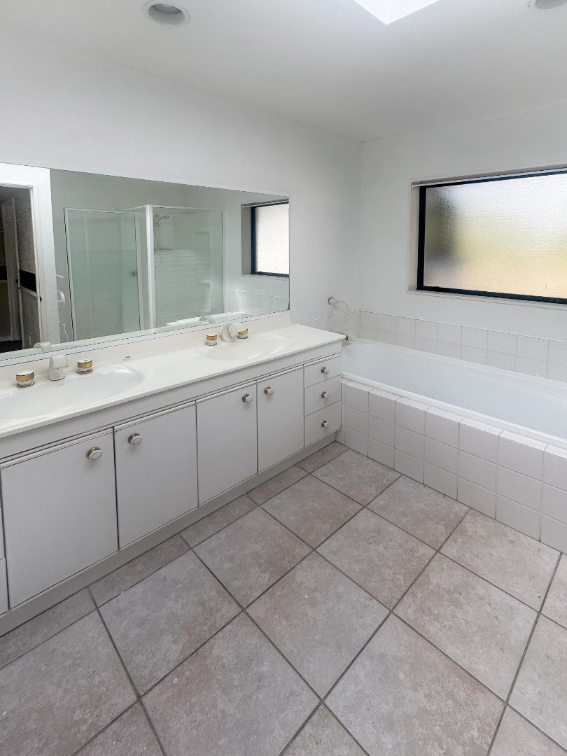 Kingseat, 4 bedroom  photo