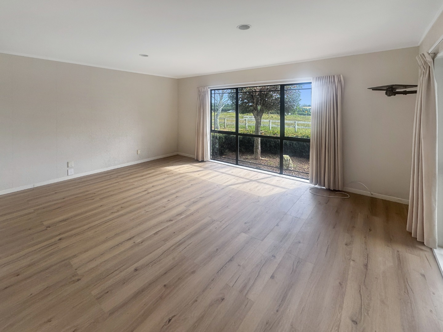 Kingseat, 4 bedroom  photo