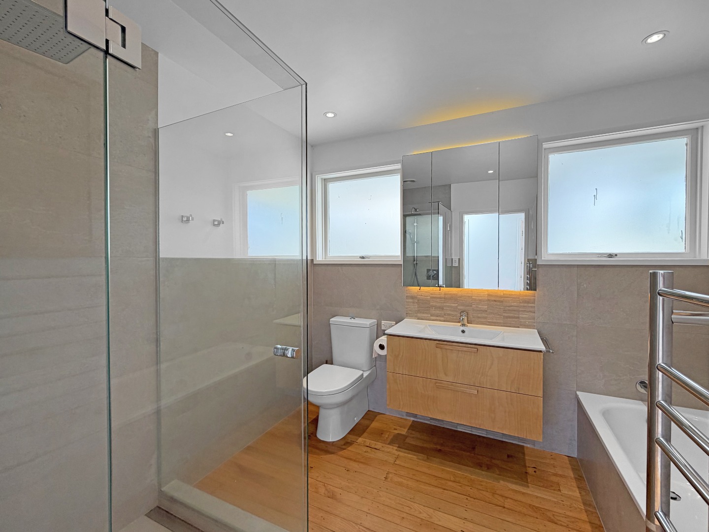 Beautiful 3-Bedroom Family Home in Blockhouse Bay  photo