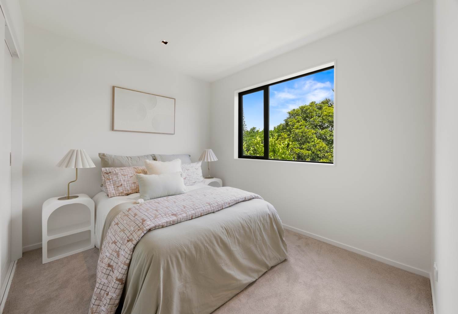 Epsom - 5 Bedrooms with 4 Bathrooms  photo