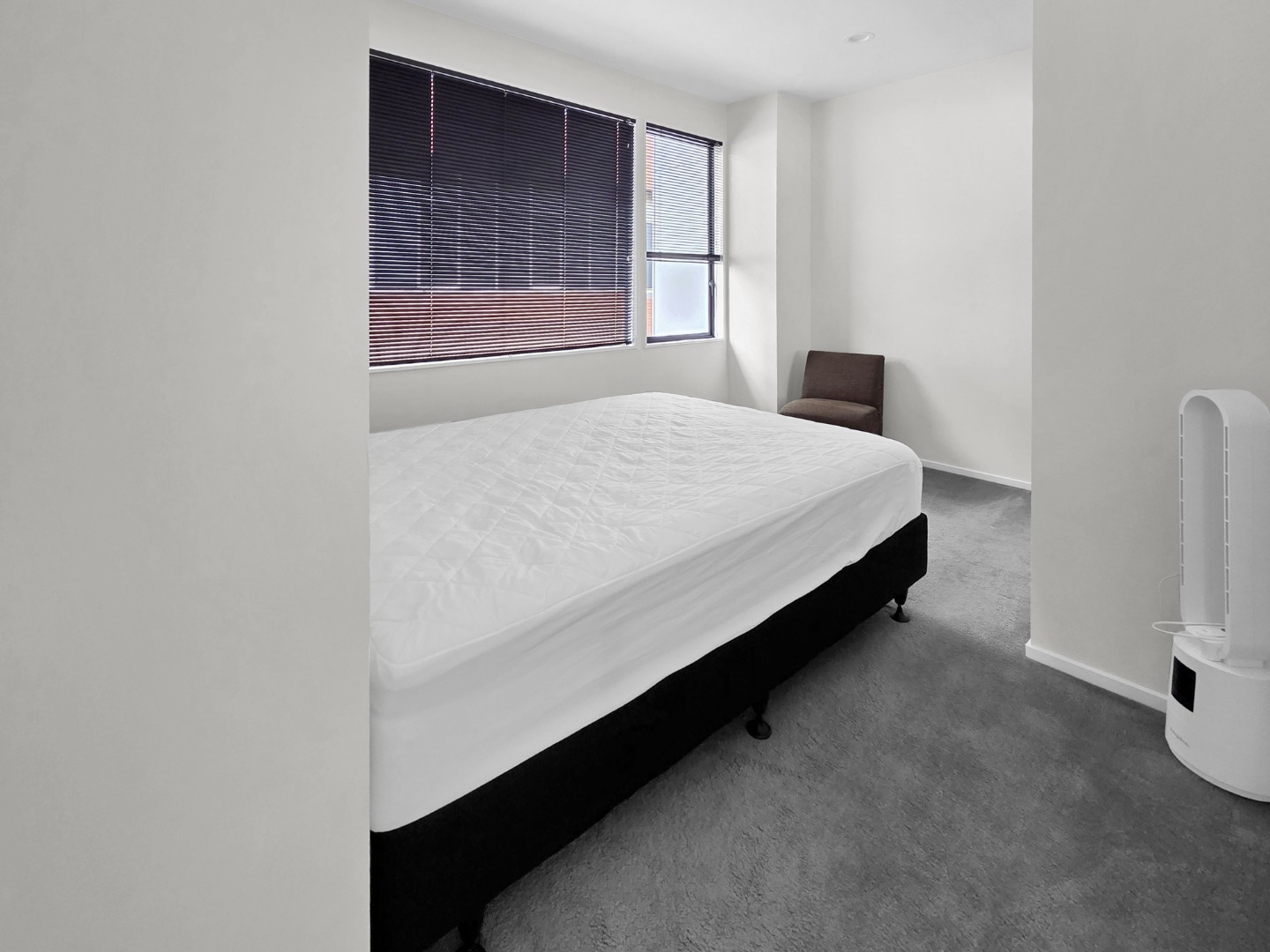 City Centre - 2 Bedroom, 1 bathroom - plus carpark photo