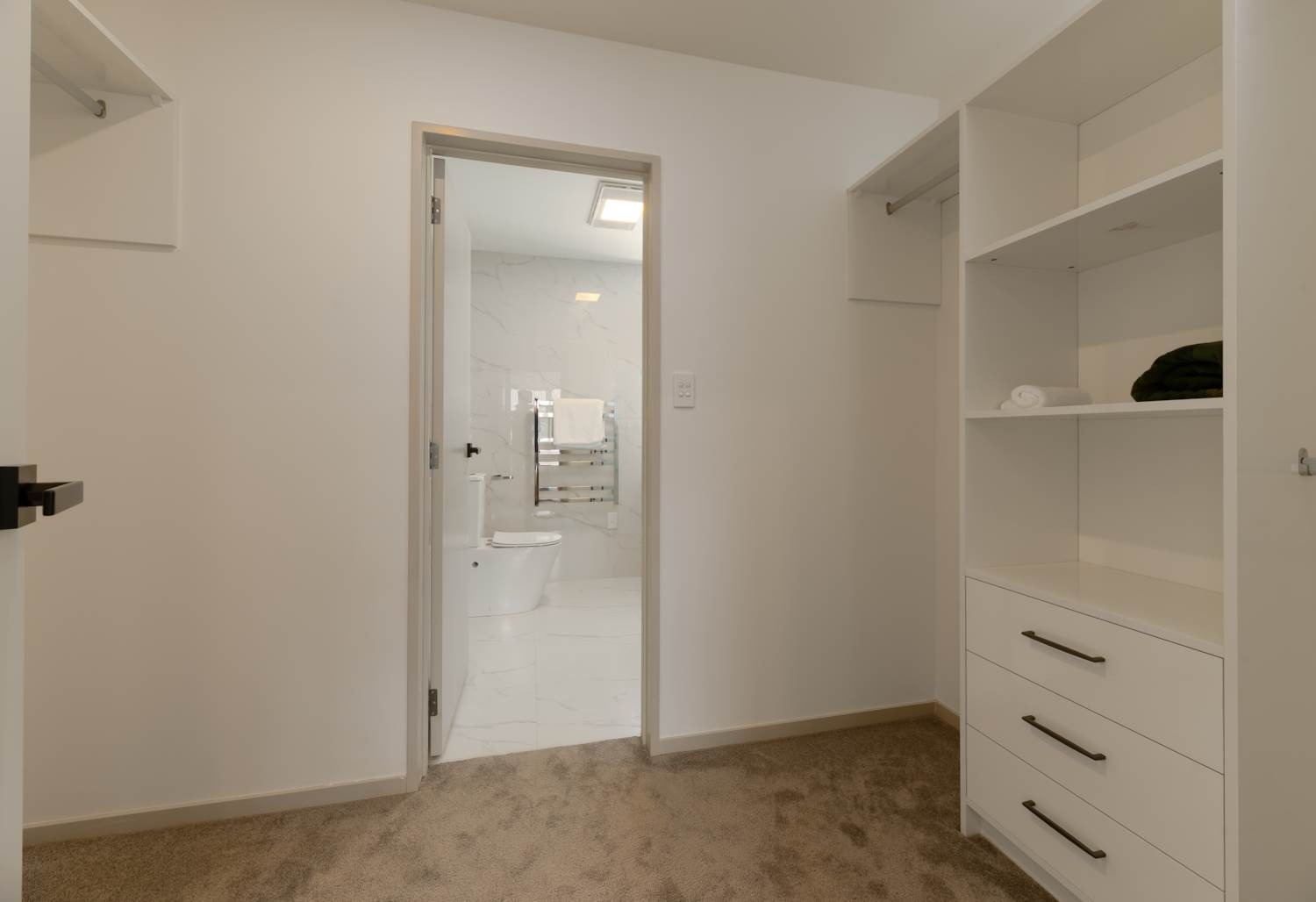 Brand New Rental – Modern Living in a Prime Location! photo