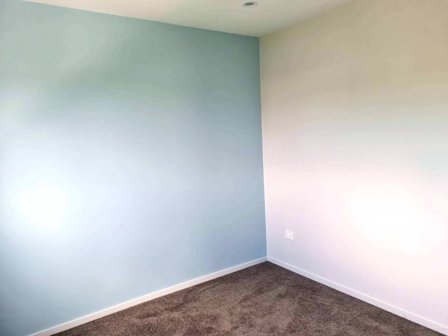 New Townhouse 3bdrm/2bthrm/garage photo