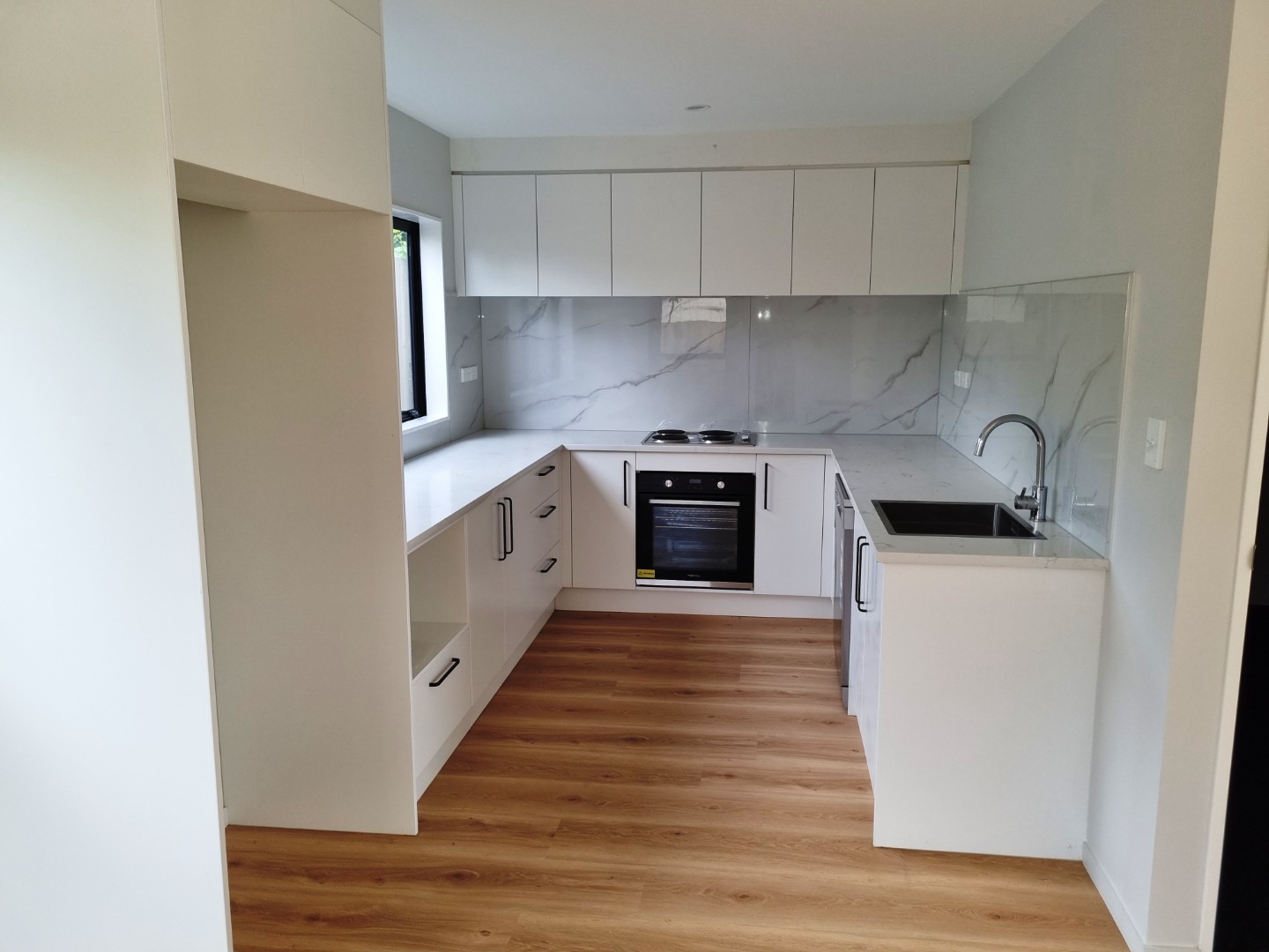 New Townhouse 3bdrm/2bthrm/garage photo