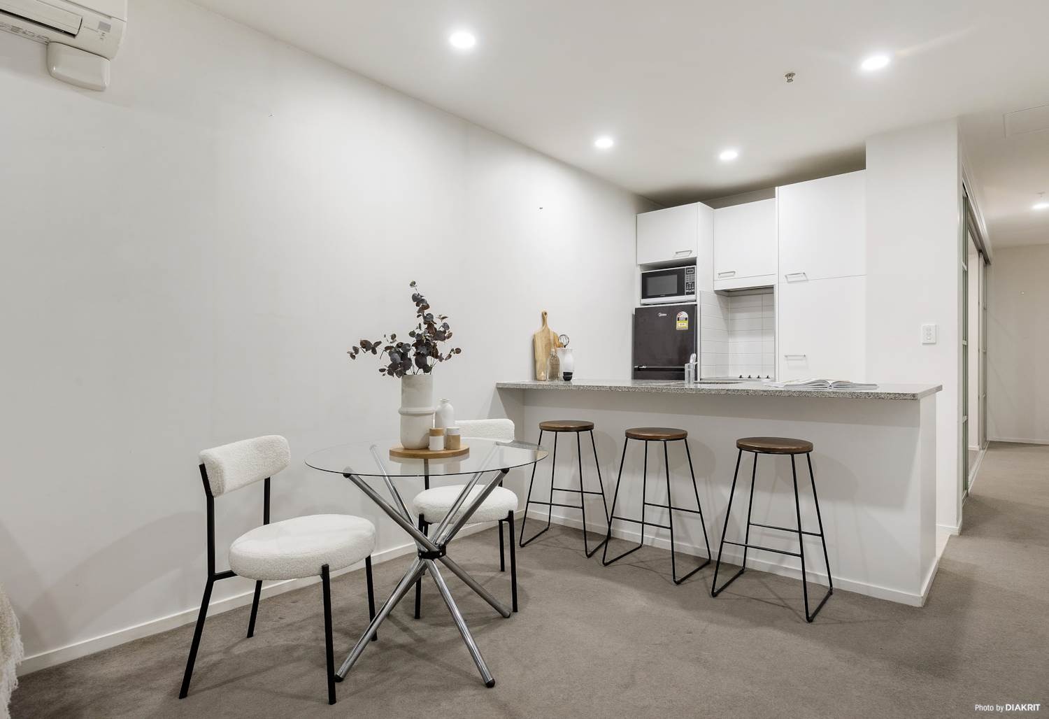 Stylish One-Bedroom Apartment in Portland Tower  photo