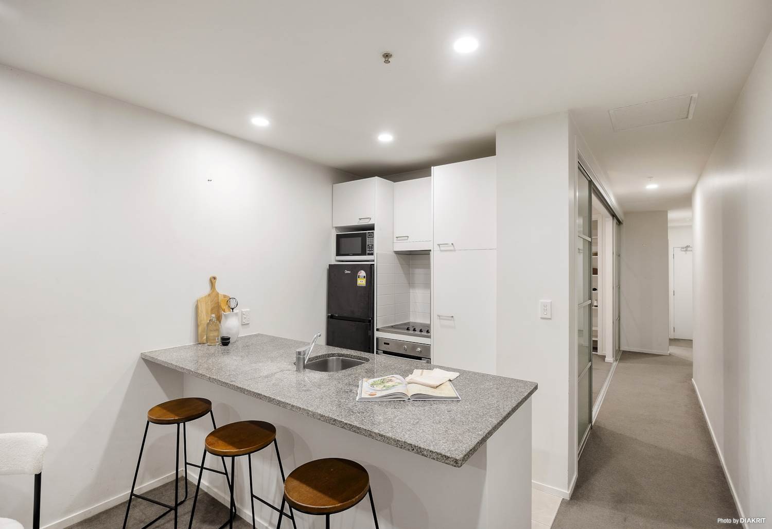 Stylish One-Bedroom Apartment in Portland Tower  photo