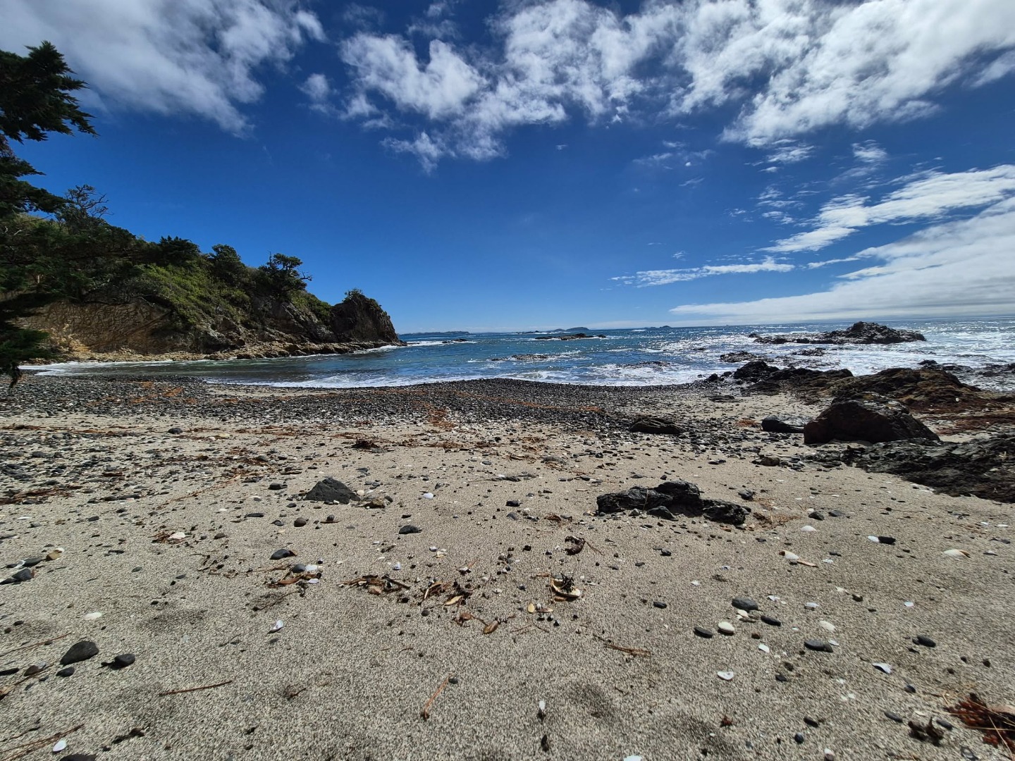 Enclosure Bay Retreat $725 p/w photo