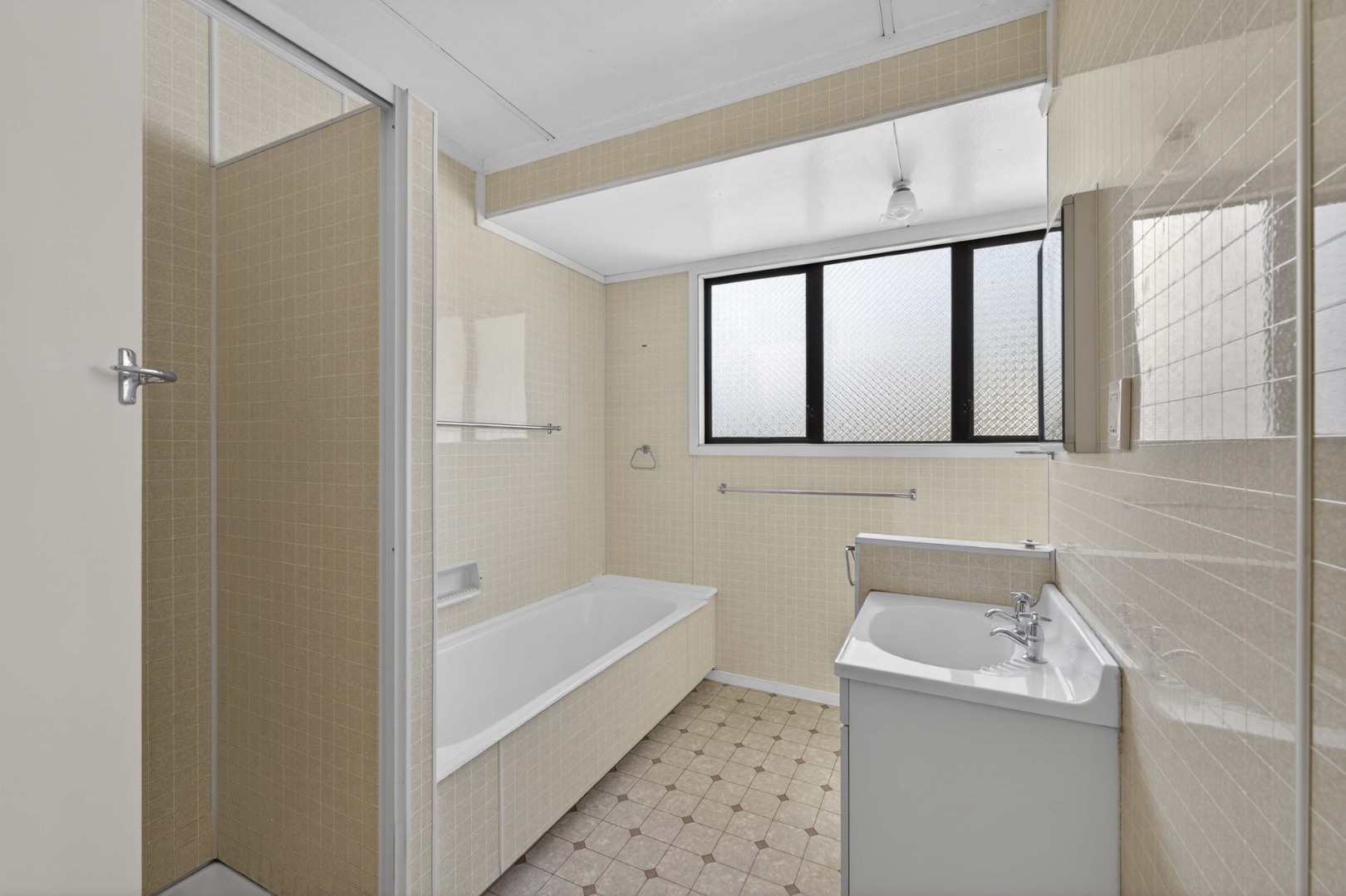 2-Bedroom Home in Prime Ellerslie Location – Ample Parking! photo