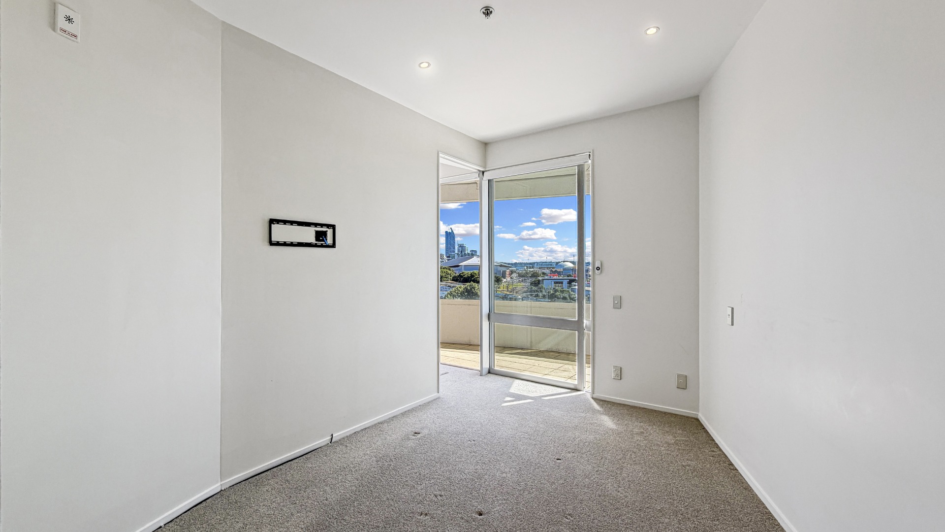 The Mirage - 1 Bedroom, 1 Bathroom, 1 Carpark, Unfurnished photo