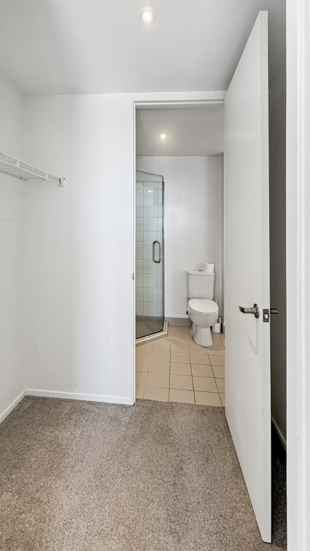 The Mirage - 1 Bedroom, 1 Bathroom, 1 Carpark, Unfurnished photo
