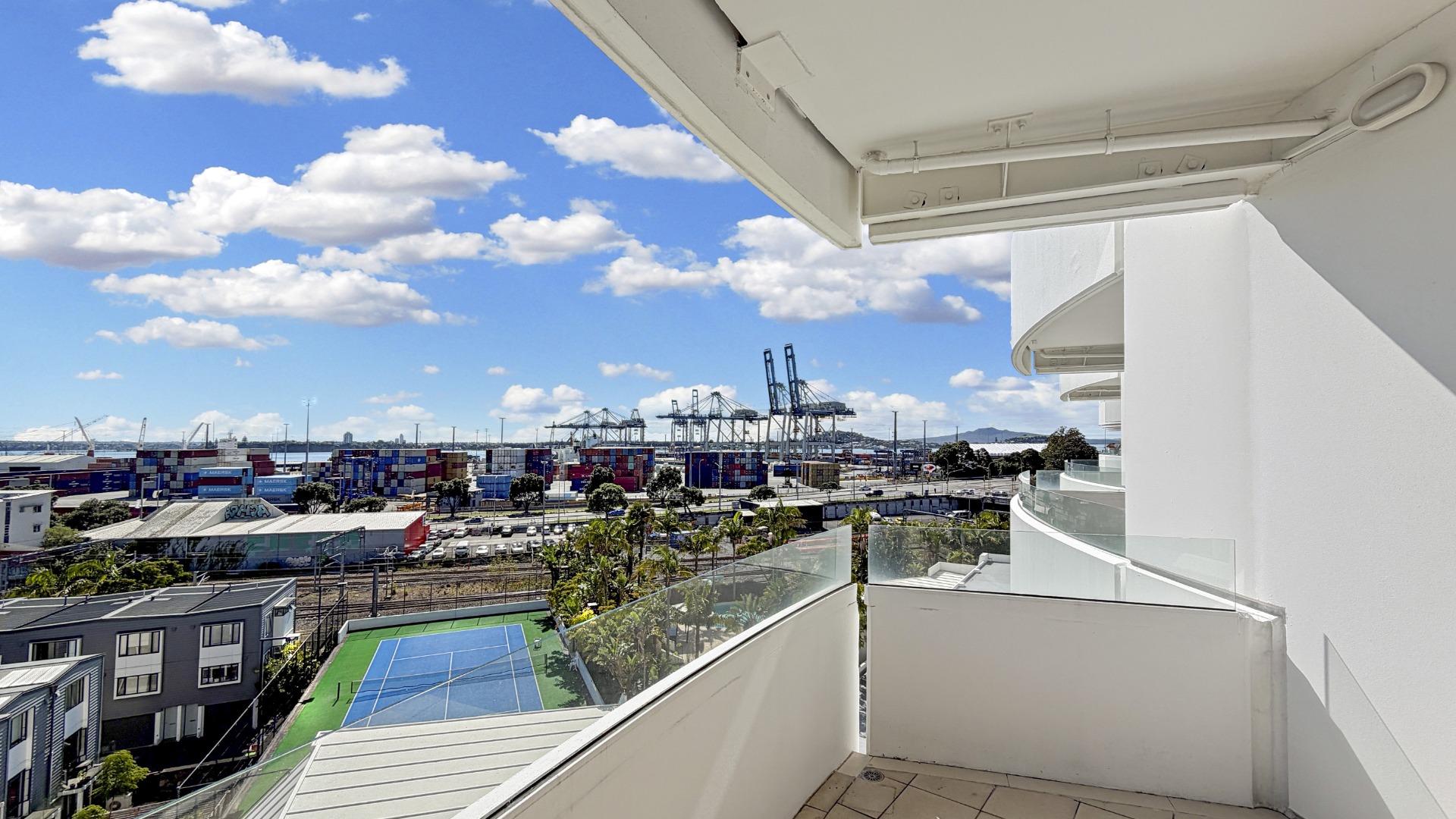 The Mirage - 1 Bedroom, 1 Bathroom, 1 Carpark, Unfurnished photo