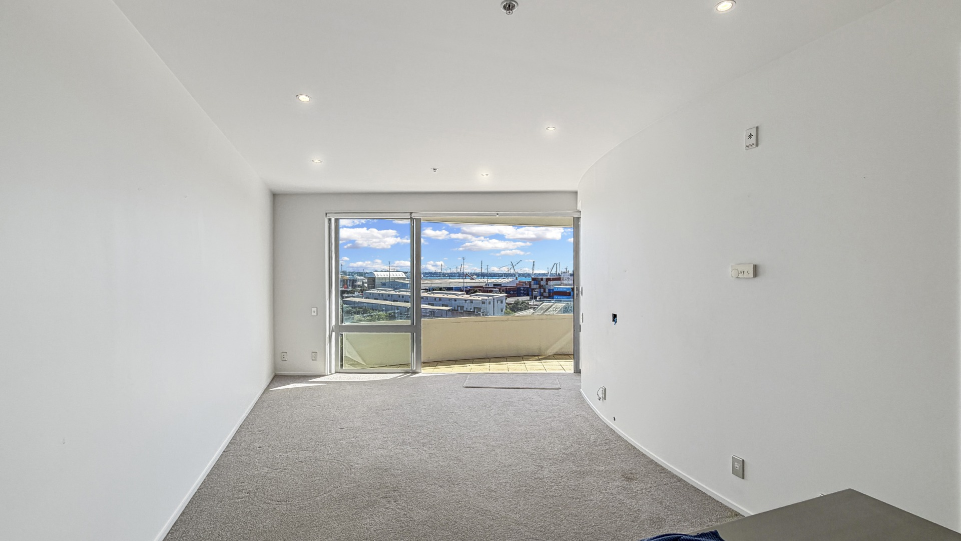 The Mirage - 1 Bedroom, 1 Bathroom, 1 Carpark, Unfurnished photo