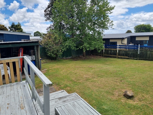 HENDERSON - Fully fenced security. photo