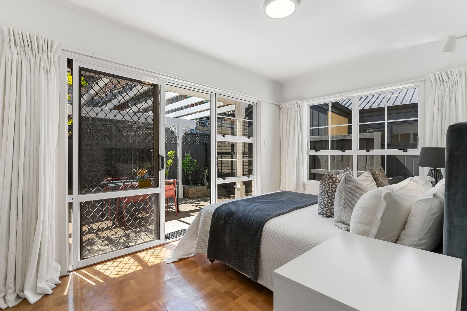 Rangitoto Views & Walk to the Beach photo