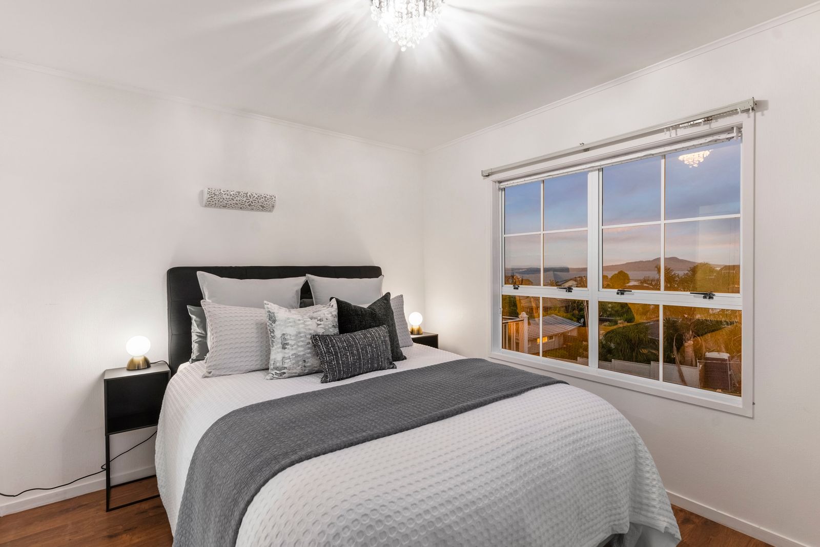 Rangitoto Views & Walk to the Beach photo