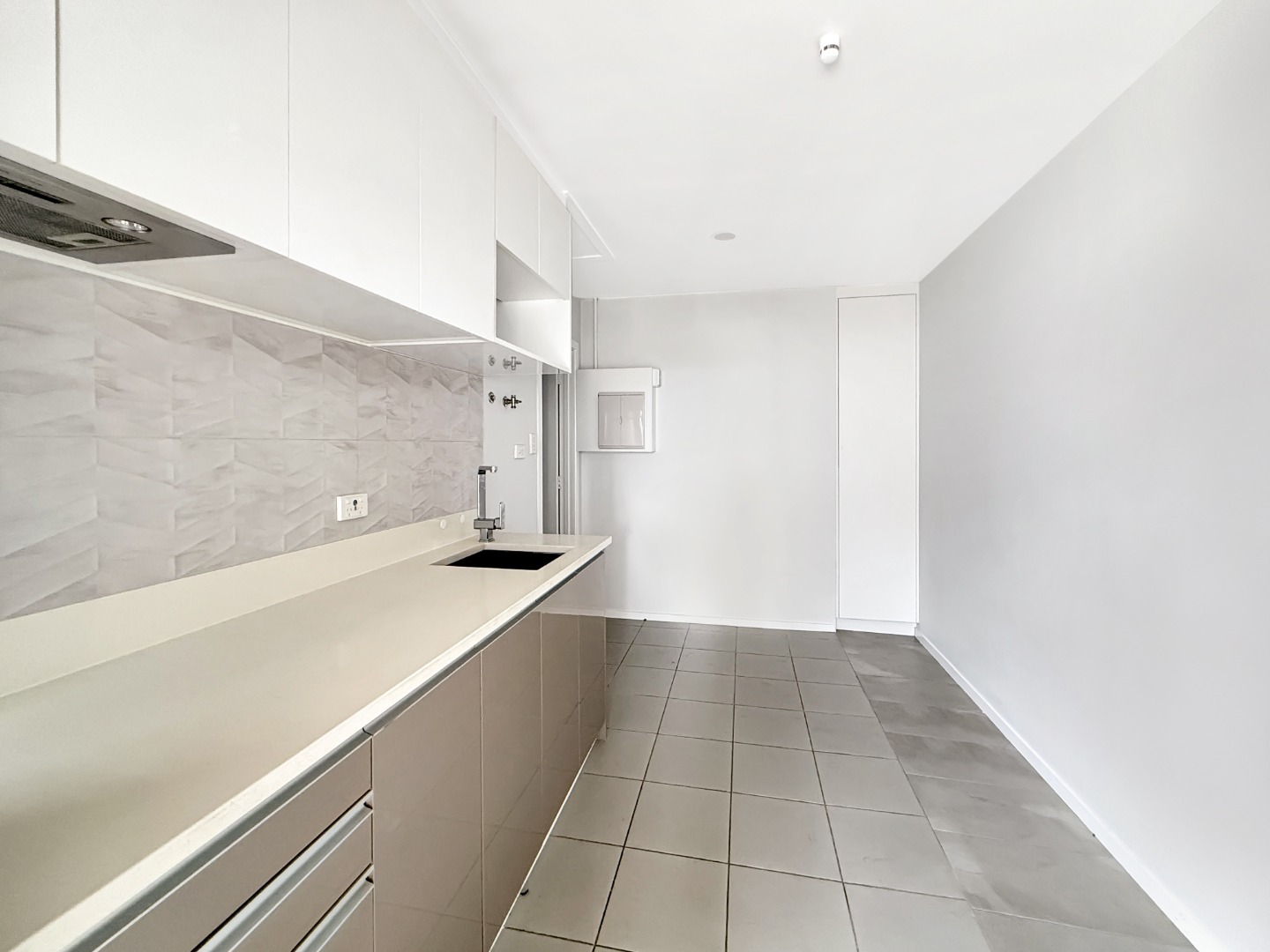 Spacious & Private Family Home in Hillcrest – 3 Bedrooms + Study + 3 Bathrooms photo