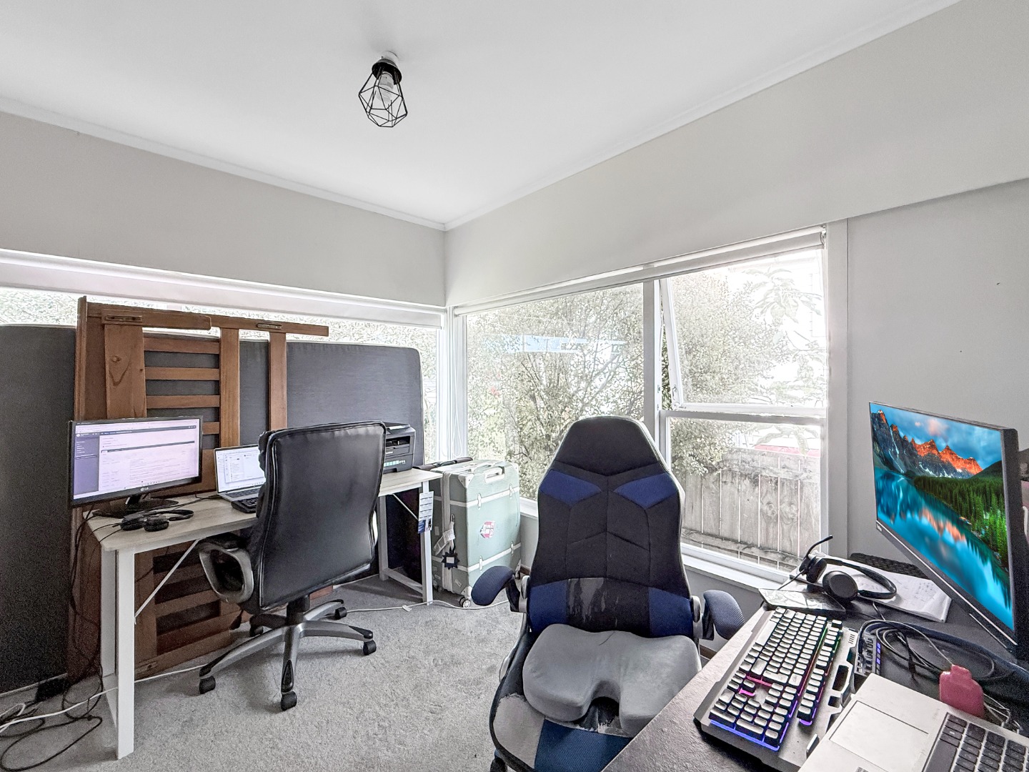Short-Term Rental – Sunny 4 Bedroom, 3-Level Home photo