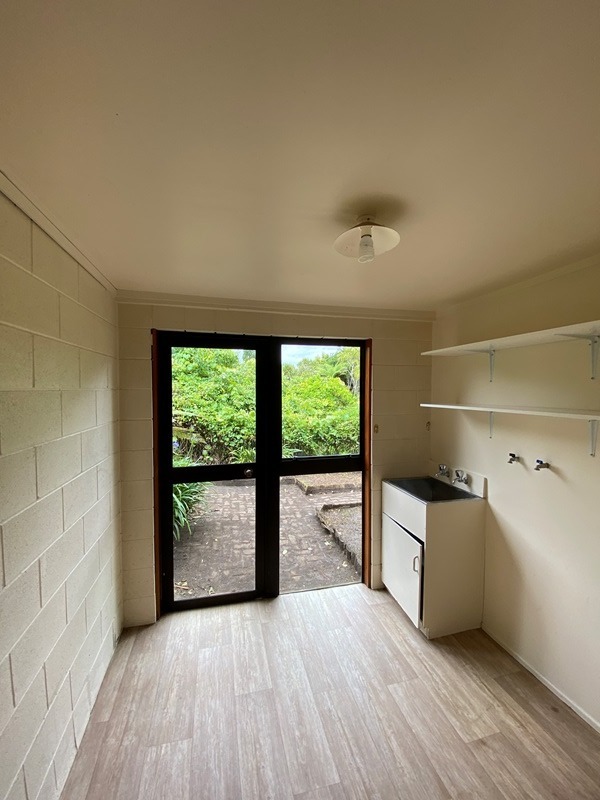 CASTOR BAY - 4 Bedroom Family Home photo