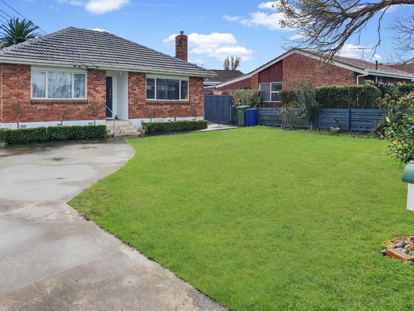Papakura - Stand Alone 2 Bedroom House photo
