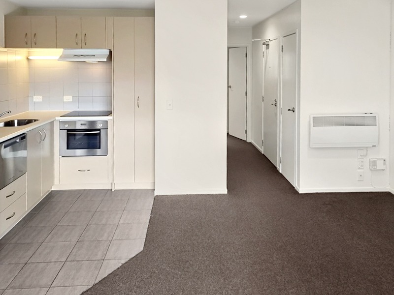 2T/3 Keystone Ave - Location! photo