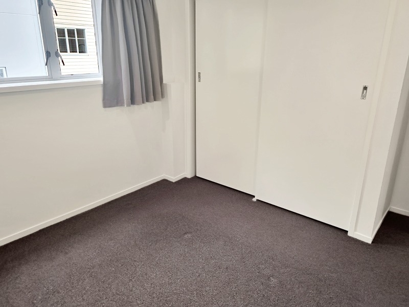 2T/3 Keystone Ave - Location! photo