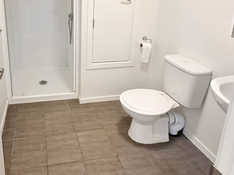 2T/3 Keystone Ave - Location! photo