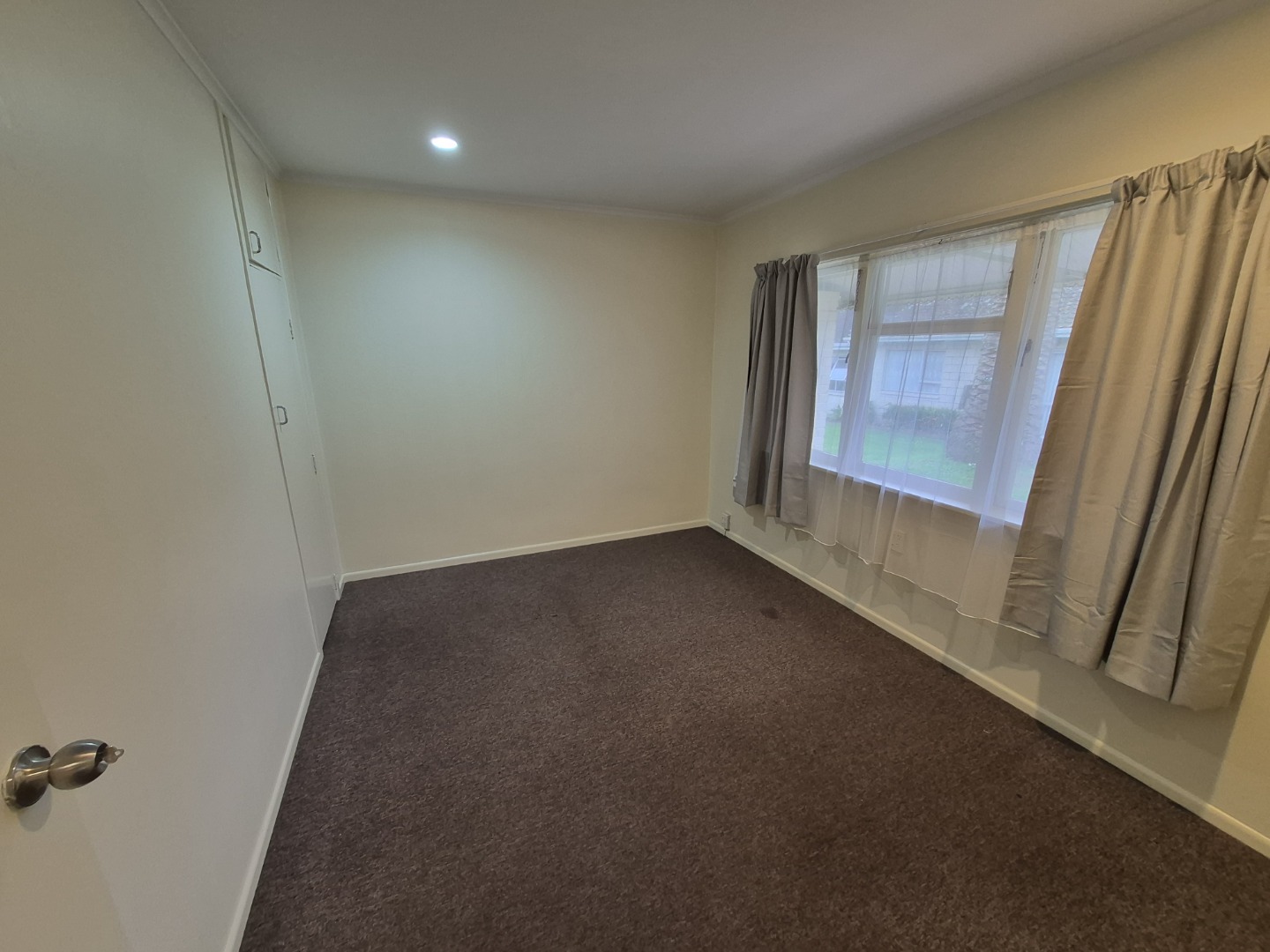 EPSOM :  Selwyn Road 2 Bedroom and study  photo