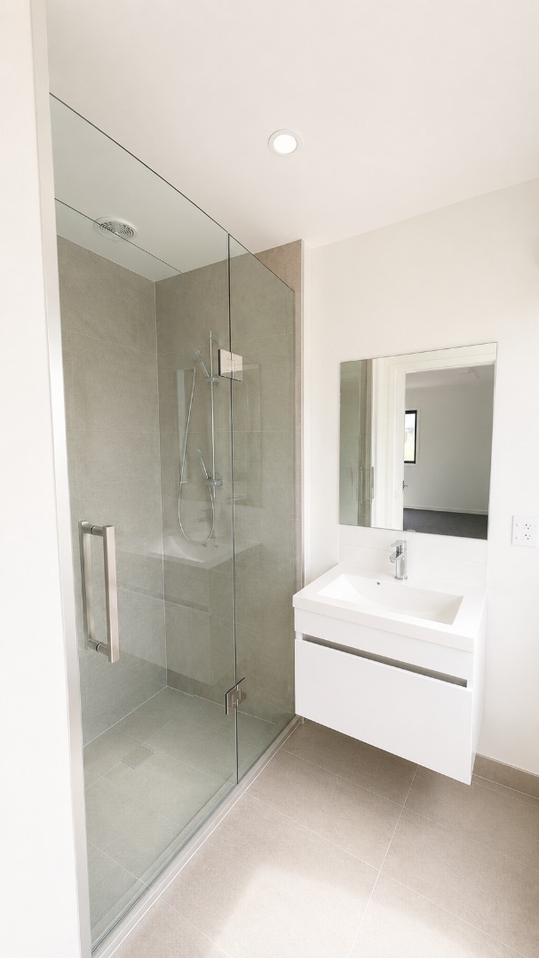 Spacious 3-Bedroom Townhouse for Rent in Mangere photo