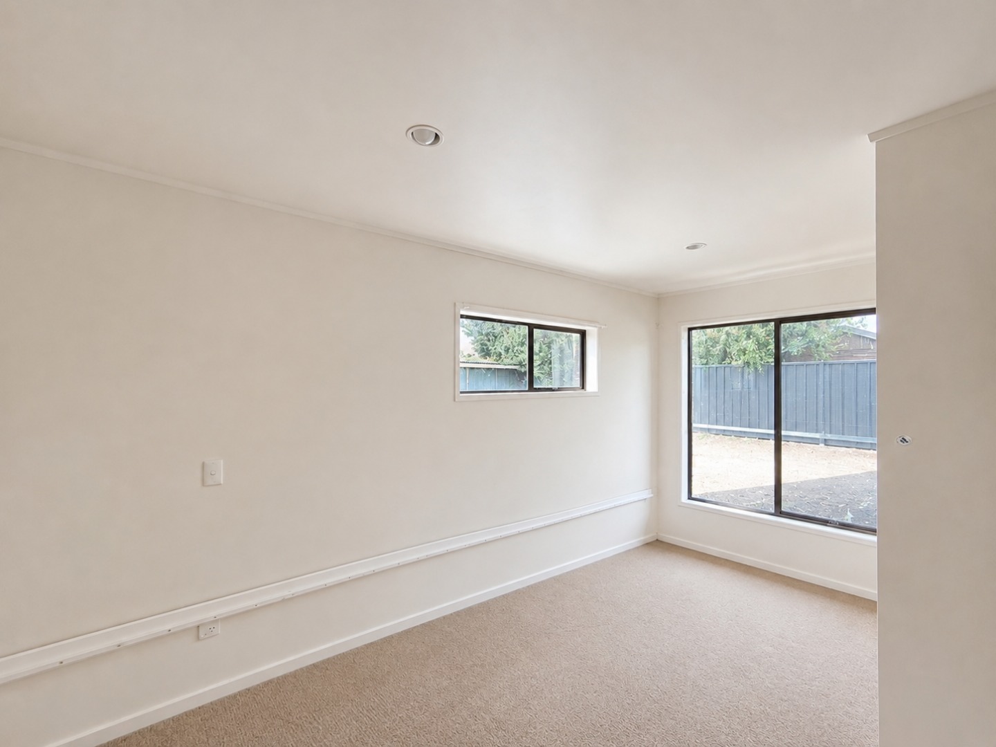 Spacious 3-Bedroom Townhouse for Rent in Mangere photo