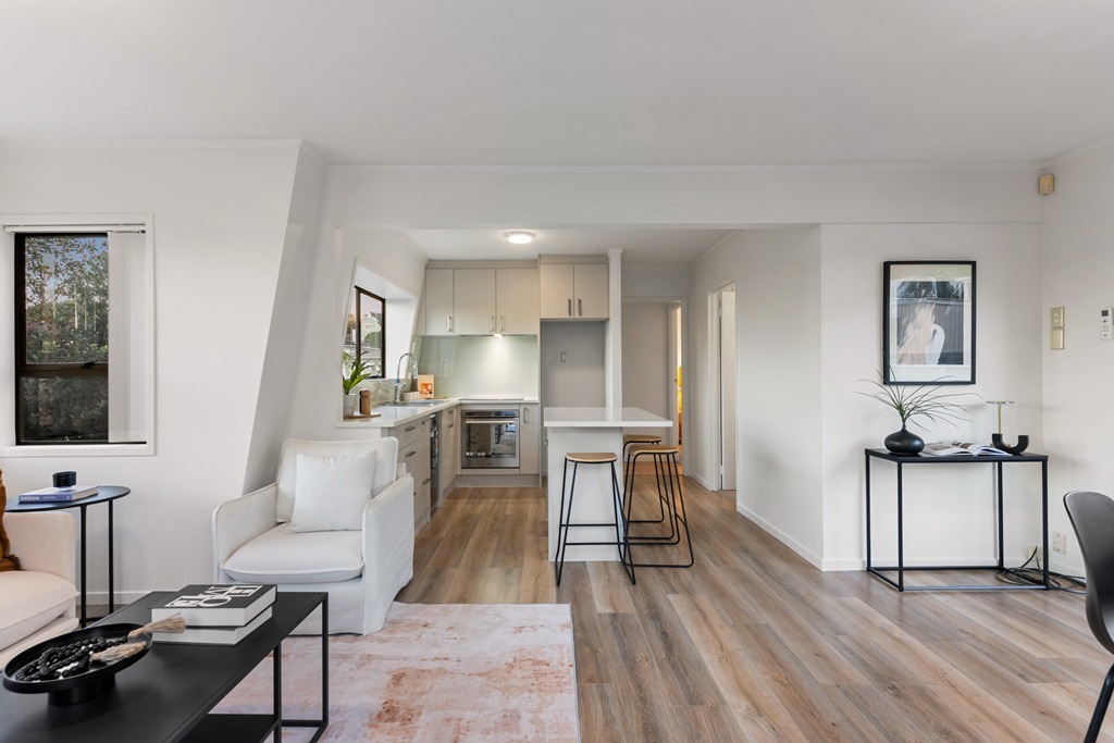 Family Living in Prime Remuera – Double Grammar Zone photo