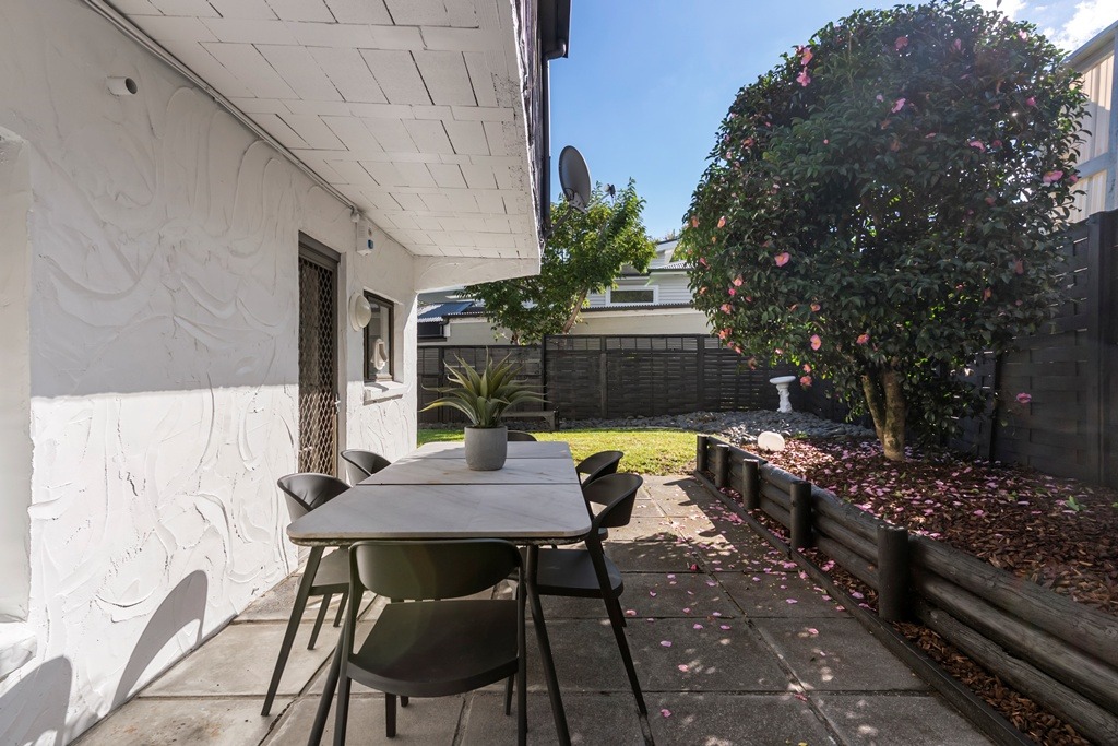 Family Living in Prime Remuera – Double Grammar Zone photo