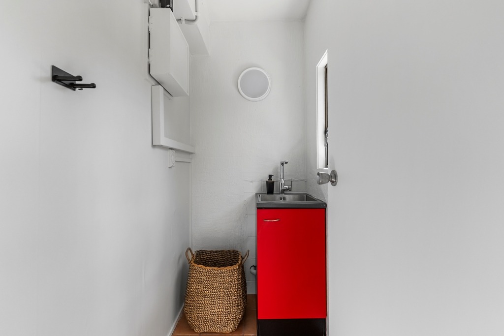 Family Living in Prime Remuera – Double Grammar Zone photo
