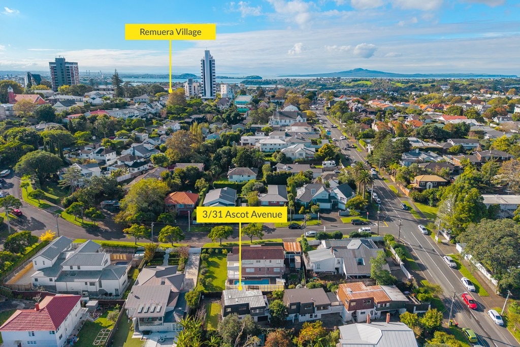 Family Living in Prime Remuera – Double Grammar Zone photo