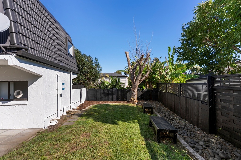 Family Living in Prime Remuera – Double Grammar Zone photo
