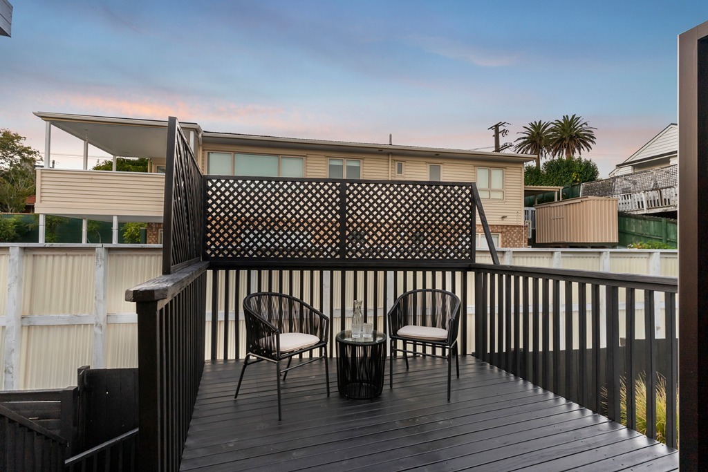 Family Living in Prime Remuera – Double Grammar Zone photo