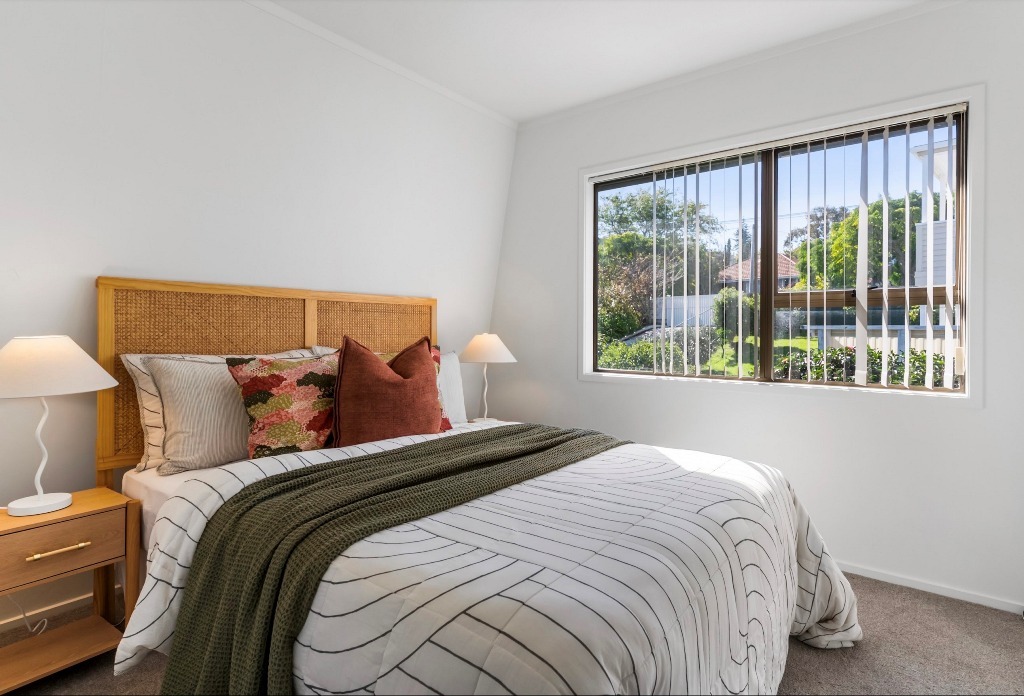 Family Living in Prime Remuera – Double Grammar Zone photo