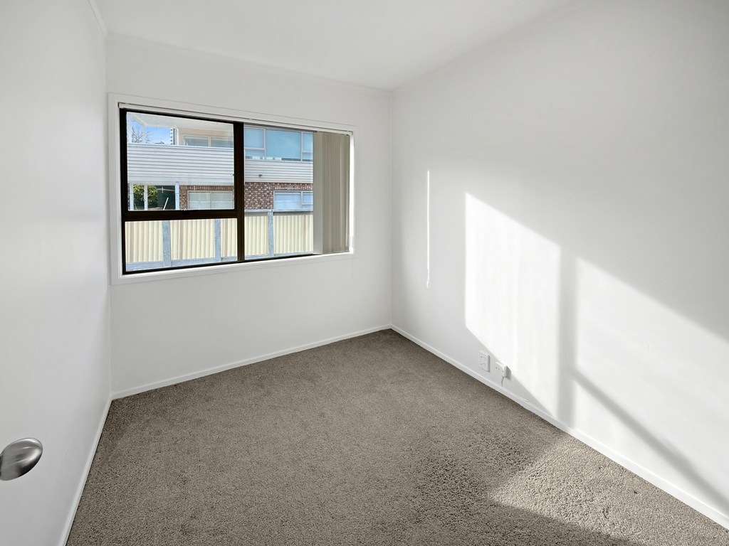 Family Living in Prime Remuera – Double Grammar Zone photo